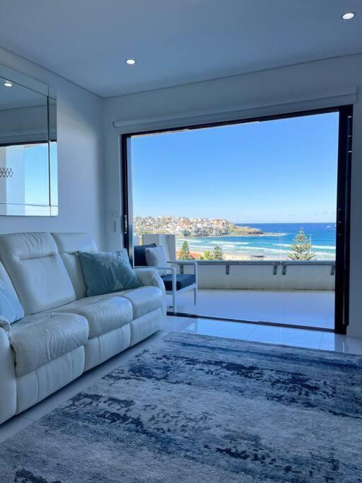 Bondi Beach Waves Beachfront Apartment Sydney Exterior photo
